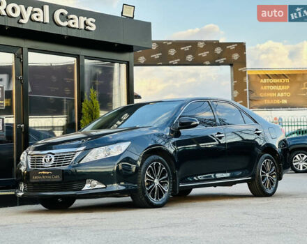 Синій Тойота Камрі, об'ємом двигуна 2.49 л та пробігом 231 тис. км за 12700 $, фото 5 на Automoto.ua