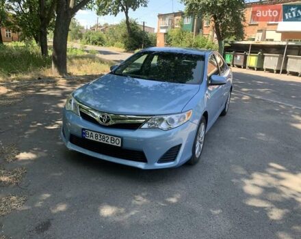Синий Тойота Камри, объемом двигателя 2.5 л и пробегом 137 тыс. км за 14000 $, фото 1 на Automoto.ua