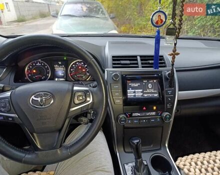 Тойота Камри 2014 в Броварах на Automoto.ua Синий Тойота Камри, объемом двигателя 2.49 л и пробегом 227 тыс. км за 14800 $, фото 2 на Automoto.ua