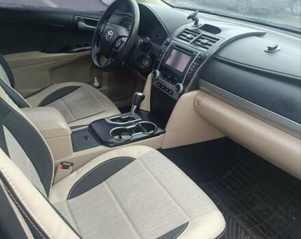 Синий Тойота Камри, объемом двигателя 2.5 л и пробегом 157 тыс. км за 12000 $, фото 13 на Automoto.ua