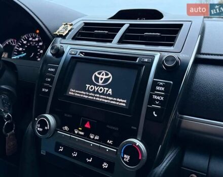 Синий Тойота Камри, объемом двигателя 2.49 л и пробегом 247 тыс. км за 14000 $, фото 27 на Automoto.ua