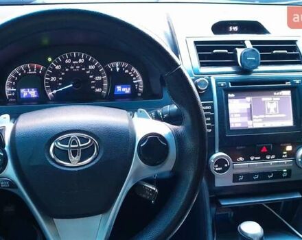 Синий Тойота Камри, объемом двигателя 2.5 л и пробегом 225 тыс. км за 11900 $, фото 4 на Automoto.ua