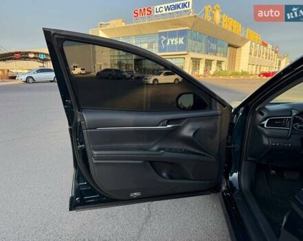 Синій Тойота Камрі, об'ємом двигуна 2.49 л та пробігом 145 тис. км за 19500 $, фото 29 на Automoto.ua