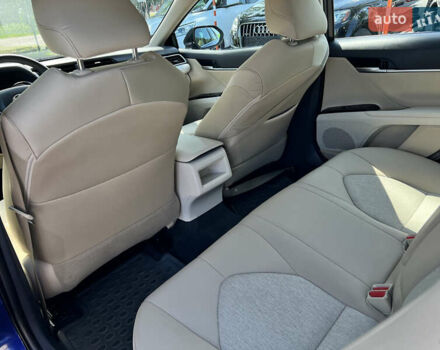 Синий Тойота Камри, объемом двигателя 2.5 л и пробегом 200 тыс. км за 17000 $, фото 11 на Automoto.ua