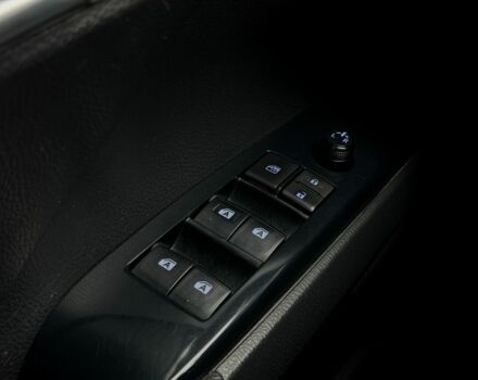 Синій Тойота Камрі, об'ємом двигуна 2.5 л та пробігом 174 тис. км за 17300 $, фото 19 на Automoto.ua