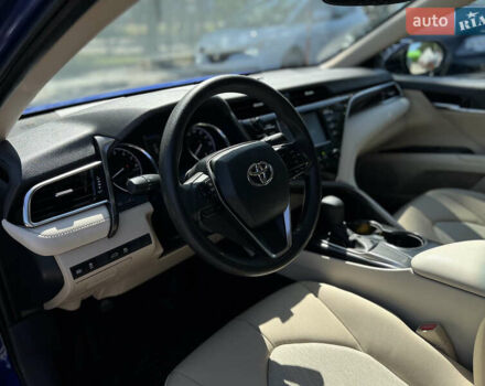 Синий Тойота Камри, объемом двигателя 2.5 л и пробегом 200 тыс. км за 17000 $, фото 6 на Automoto.ua