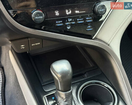 Синий Тойота Камри, объемом двигателя 2.49 л и пробегом 92 тыс. км за 15999 $, фото 47 на Automoto.ua