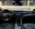 Синій Тойота Камрі, об'ємом двигуна 2.49 л та пробігом 180 тис. км за 15000 $, фото 12 на Automoto.ua