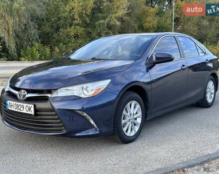 Синий Тойота Камри, объемом двигателя 2.5 л и пробегом 170 тыс. км за 12900 $, фото 1 на Automoto.ua