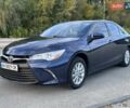 Синий Тойота Камри, объемом двигателя 2.5 л и пробегом 170 тыс. км за 12900 $, фото 1 на Automoto.ua