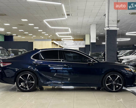 Синій Тойота Камрі, об'ємом двигуна 2.49 л та пробігом 81 тис. км за 20999 $, фото 4 на Automoto.ua