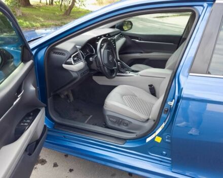 Синий Тойота Камри, объемом двигателя 0 л и пробегом 105 тыс. км за 17550 $, фото 1 на Automoto.ua