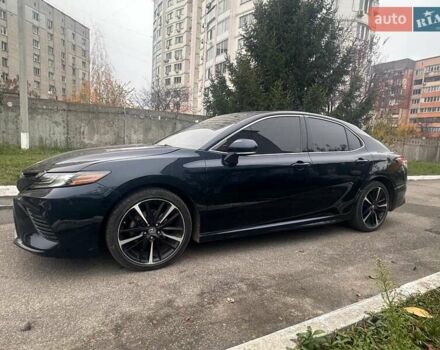 Синій Тойота Камрі, об'ємом двигуна 2.49 л та пробігом 140 тис. км за 19000 $, фото 4 на Automoto.ua