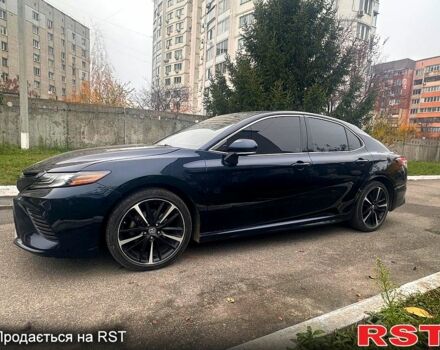 Синій Тойота Камрі, об'ємом двигуна 2.5 л та пробігом 140 тис. км за 19000 $, фото 4 на Automoto.ua