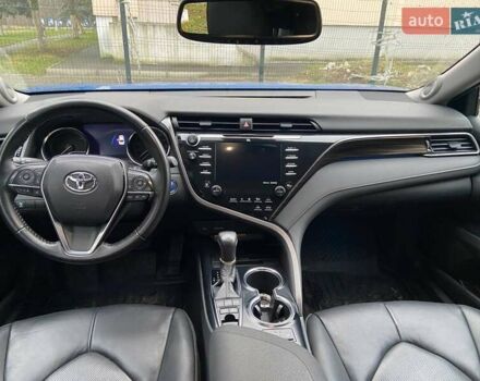 Синий Тойота Камри, объемом двигателя 2.49 л и пробегом 140 тыс. км за 27000 $, фото 4 на Automoto.ua