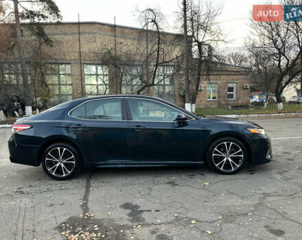 Синій Тойота Камрі, об'ємом двигуна 2.49 л та пробігом 100 тис. км за 19000 $, фото 1 на Automoto.ua