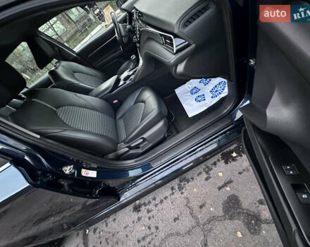 Синій Тойота Камрі, об'ємом двигуна 2.49 л та пробігом 100 тис. км за 19000 $, фото 18 на Automoto.ua