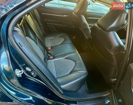 Тойота Камри 2020 в Киеве на Automoto.ua Синий Тойота Камри, объемом двигателя 2.5 л и пробегом 140 тыс. км за 22700 $, фото 26 на Automoto.ua