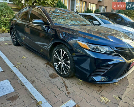 Тойота Камри 2020 в Киеве на Automoto.ua Синий Тойота Камри, объемом двигателя 2.5 л и пробегом 140 тыс. км за 22700 $, фото 2 на Automoto.ua