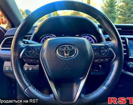 Тойота Камри 2020 в Киеве на Automoto.ua Синий Тойота Камри, объемом двигателя 2.5 л и пробегом 140 тыс. км за 22700 $, фото 7 на Automoto.ua