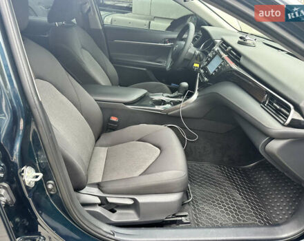 Синий Тойота Камри, объемом двигателя 2.49 л и пробегом 198 тыс. км за 19700 $, фото 32 на Automoto.ua