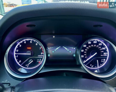 Тойота Камри 2020 в Киеве на Automoto.ua Синий Тойота Камри, объемом двигателя 2.5 л и пробегом 140 тыс. км за 22700 $, фото 11 на Automoto.ua