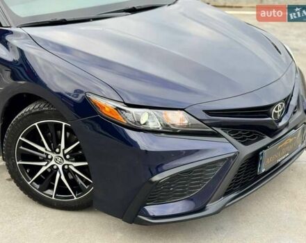 Синий Тойота Камри, объемом двигателя 2.49 л и пробегом 88 тыс. км за 22000 $, фото 2 на Automoto.ua