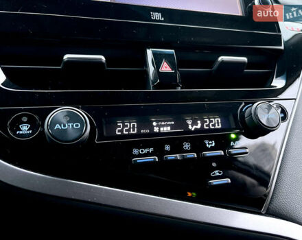 Синій Тойота Камрі, об'ємом двигуна 2.49 л та пробігом 75 тис. км за 33000 $, фото 40 на Automoto.ua