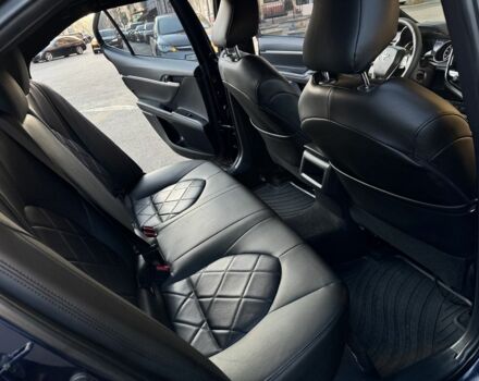 Тойота Камри 2021 в Одессе на Automoto.ua Синий Тойота Камри, объемом двигателя 2.5 л и пробегом 76 тыс. км за 21000 $, фото 23 на Automoto.ua