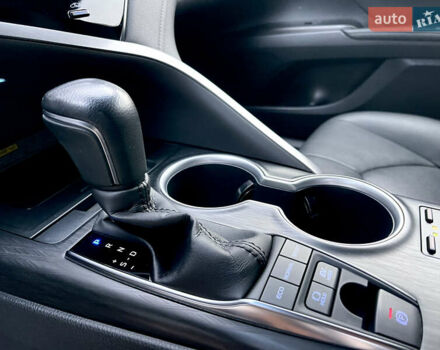 Синій Тойота Камрі, об'ємом двигуна 2.49 л та пробігом 75 тис. км за 33000 $, фото 29 на Automoto.ua