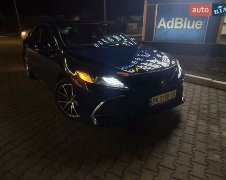 Тойота Камри 2022 в Умани на Automoto.ua Синий Тойота Камри, объемом двигателя 2.49 л и пробегом 51 тыс. км за 29000 $, фото 12 на Automoto.ua