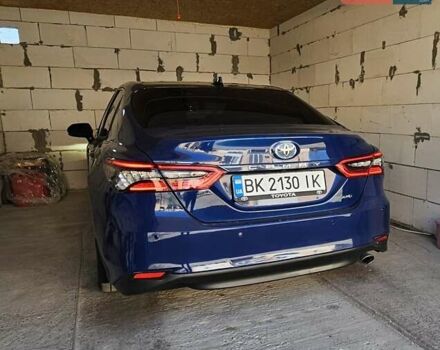 Тойота Камри 2022 в Умани на Automoto.ua Синий Тойота Камри, объемом двигателя 2.49 л и пробегом 51 тыс. км за 29000 $, фото 4 на Automoto.ua