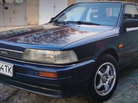 Синий Тойота Камри, объемом двигателя 2 л и пробегом 360 тыс. км за 1850 $, фото 1 на Automoto.ua