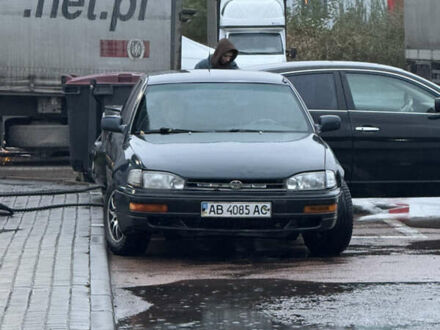 Синий Тойота Камри, объемом двигателя 2.16 л и пробегом 450 тыс. км за 1700 $, фото 1 на Automoto.ua