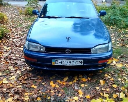 Синий Тойота Камри, объемом двигателя 2.2 л и пробегом 123 тыс. км за 1300 $, фото 1 на Automoto.ua