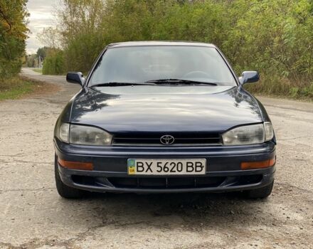 Синий Тойота Камри, объемом двигателя 2.2 л и пробегом 360 тыс. км за 2300 $, фото 1 на Automoto.ua