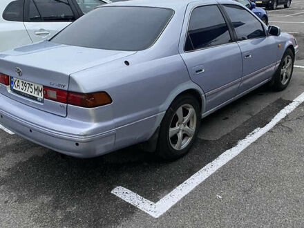 Синій Тойота Камрі, об'ємом двигуна 3 л та пробігом 300 тис. км за 2800 $, фото 1 на Automoto.ua