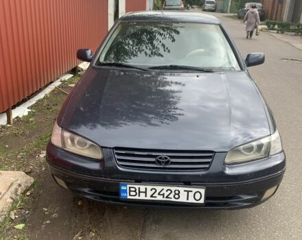 Синий Тойота Камри, объемом двигателя 2.2 л и пробегом 442 тыс. км за 2650 $, фото 1 на Automoto.ua