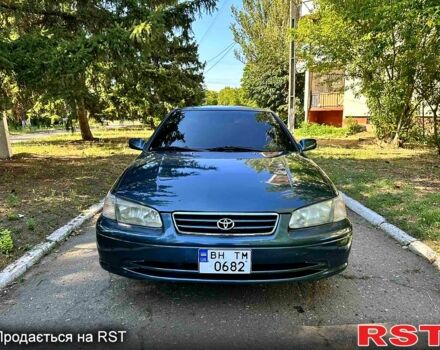 Тойота Камри 2000 в Одессе на Automoto.ua Синий Тойота Камри, объемом двигателя 2.2 л и пробегом 327 тыс. км за 3500 $, фото 1 на Automoto.ua