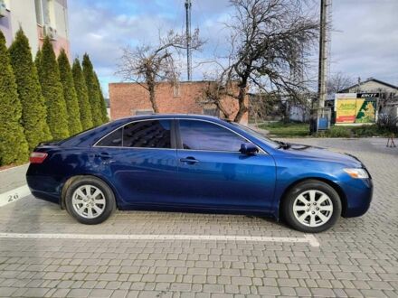 Синий Тойота Камри, объемом двигателя 2.4 л и пробегом 115 тыс. км за 242 $, фото 1 на Automoto.ua
