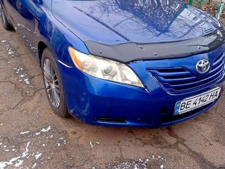 Синій Тойота Камрі, об'ємом двигуна 2.4 л та пробігом 281 тис. км за 8000 $, фото 1 на Automoto.ua