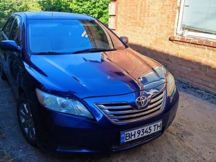 Синий Тойота Камри, объемом двигателя 3.5 л и пробегом 400 тыс. км за 6000 $, фото 1 на Automoto.ua