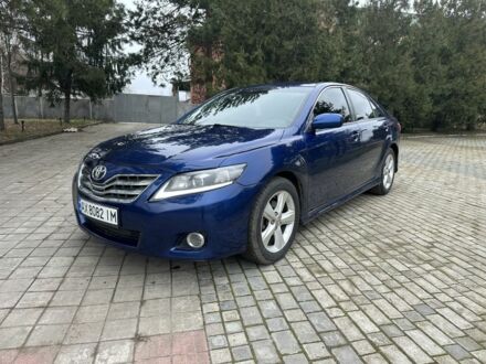 Синій Тойота Камрі, об'ємом двигуна 2.4 л та пробігом 250 тис. км за 7000 $, фото 1 на Automoto.ua