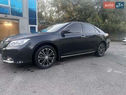 Синій Тойота Камрі, об'ємом двигуна 2.5 л та пробігом 173 тис. км за 13500 $, фото 1 на Automoto.ua