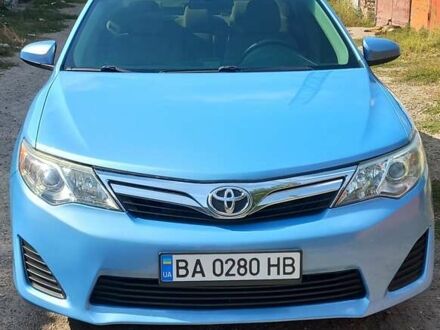 Тойота Камрі 2012 у Кропивницькому (Кіровограді) на Automoto.ua Синій Тойота Камрі, об'ємом двигуна 2.5 л та пробігом 126 тис. км за 12400 $, фото 1 на Automoto.ua