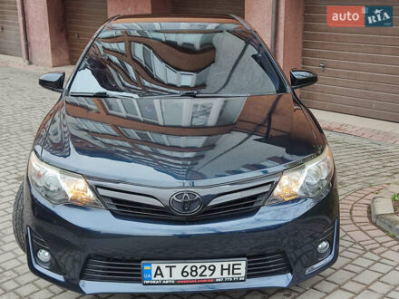 Синий Тойота Камри, объемом двигателя 2.5 л и пробегом 146 тыс. км за 10500 $, фото 1 на Automoto.ua