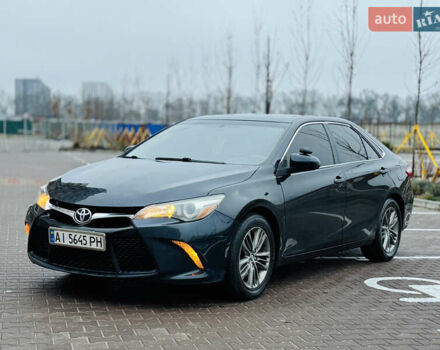 Синий Тойота Камри, объемом двигателя 2.49 л и пробегом 330 тыс. км за 11100 $, фото 1 на Automoto.ua