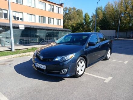 Синий Тойота Камри, объемом двигателя 2.5 л и пробегом 177 тыс. км за 11400 $, фото 1 на Automoto.ua