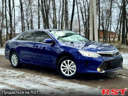 Тойота Камрі 2016 у Ахтырке на Automoto.ua Синій Тойота Камрі, об'ємом двигуна 25 л та пробігом 140 тис. км за 14300 $, фото 1 на Automoto.ua