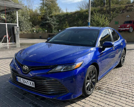 Синий Тойота Камри, объемом двигателя 2.49 л и пробегом 115 тыс. км за 16000 $, фото 1 на Automoto.ua